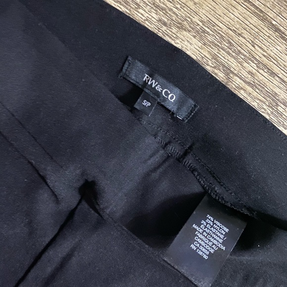 NWOT Black Dress Capris - Picture 4 of 4